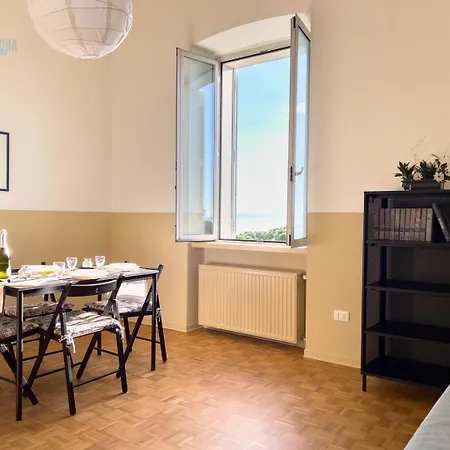 Апартаменты Viale Miramare 157 Tirabora Short Rent *